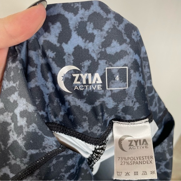 Zyia Active Stone Leopard Scrunchy Light n Luxe 7/8 Leggings Size 4 - Picture 6 of 7